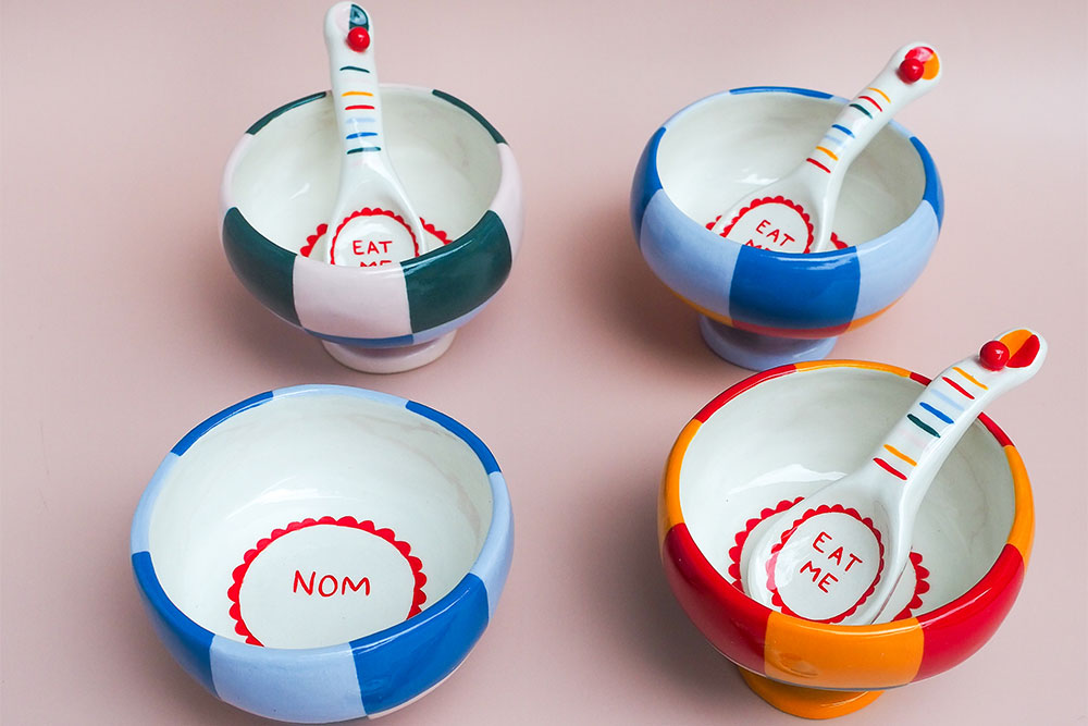 Colour Me Happy Dessert Bowl - Red Inner