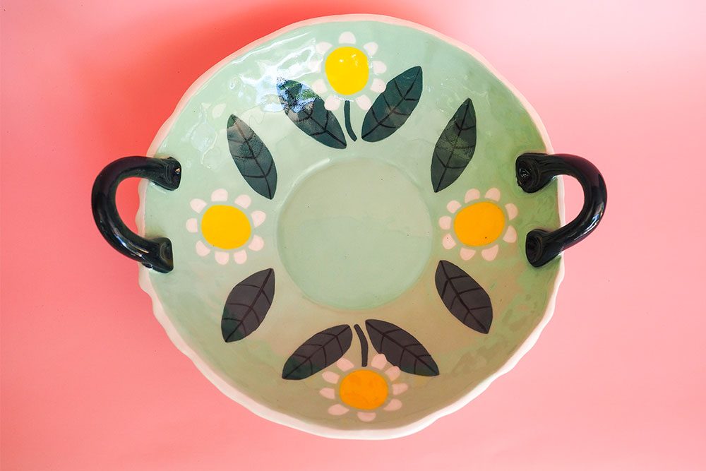SECONDS SALE - Sunshine Daisy Textured Fruit Bowl